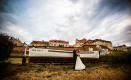 PLener toru&nacute;